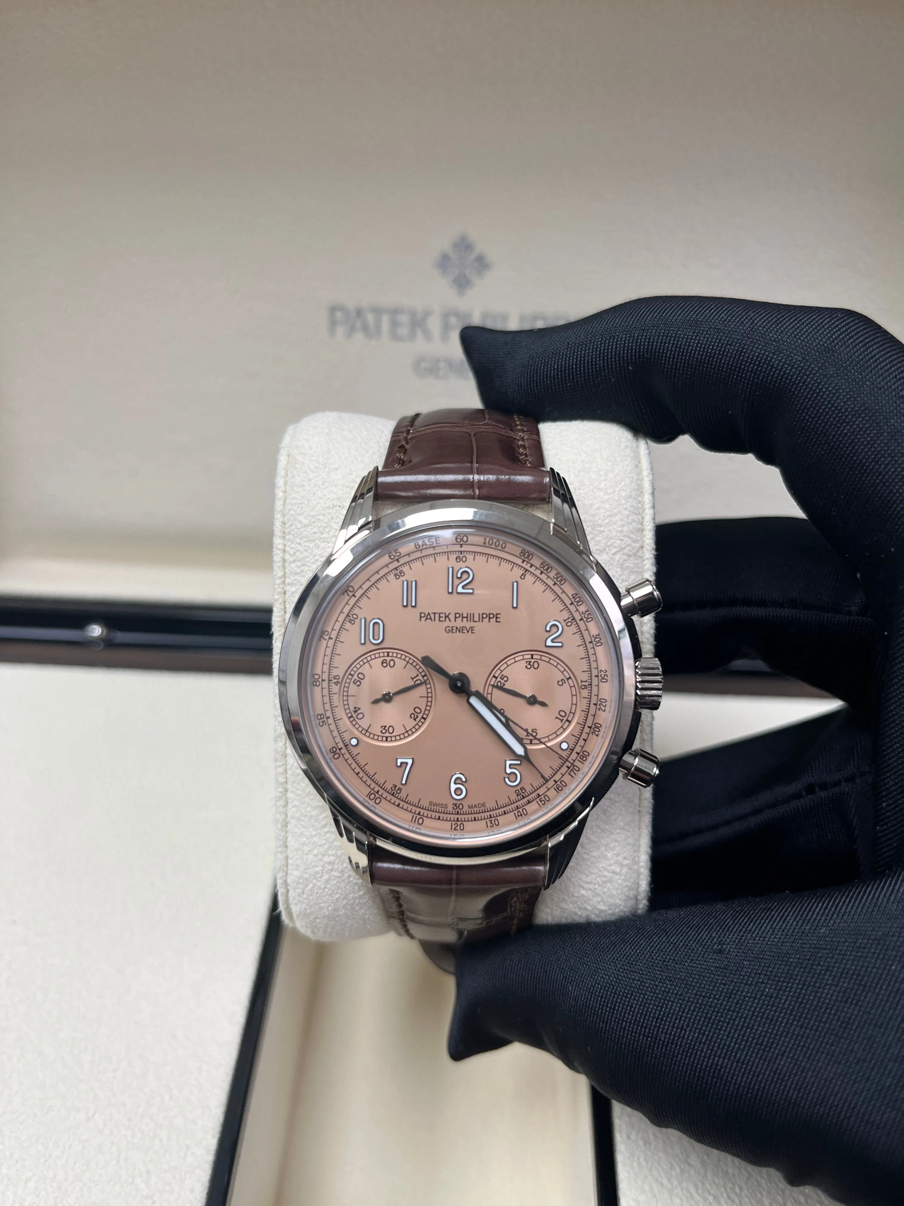 Patek Philippe Complications Salmon 18K White Gold 5172G-010