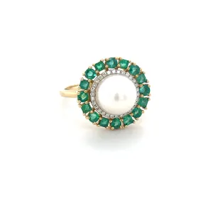 Pearl Center Emerald Halo Cocktail Ring