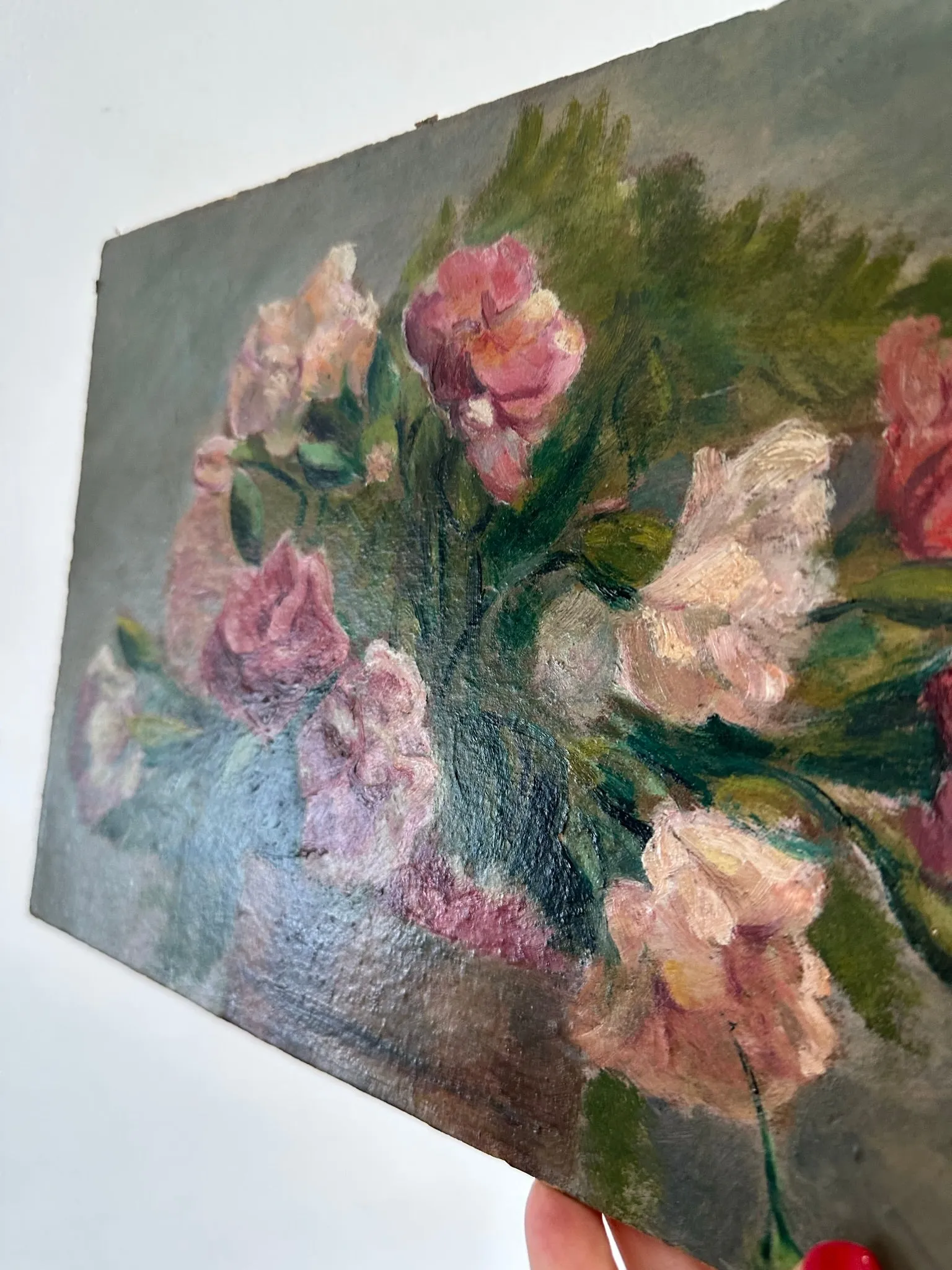 Peinture bouquet de fleurs roses fond bleu gris, sur carton épais 1920