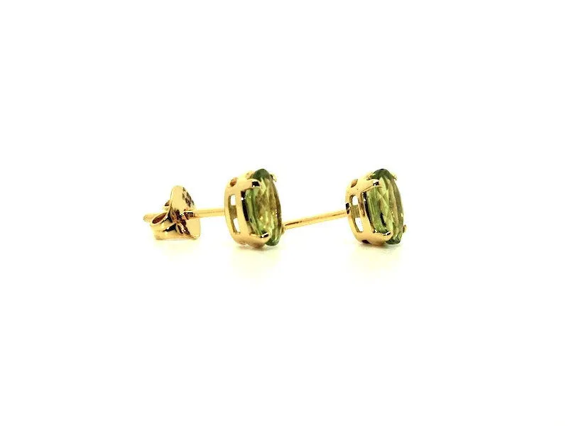 Peridot Stud Oval Cut Ad No.1097 (6/8mm )