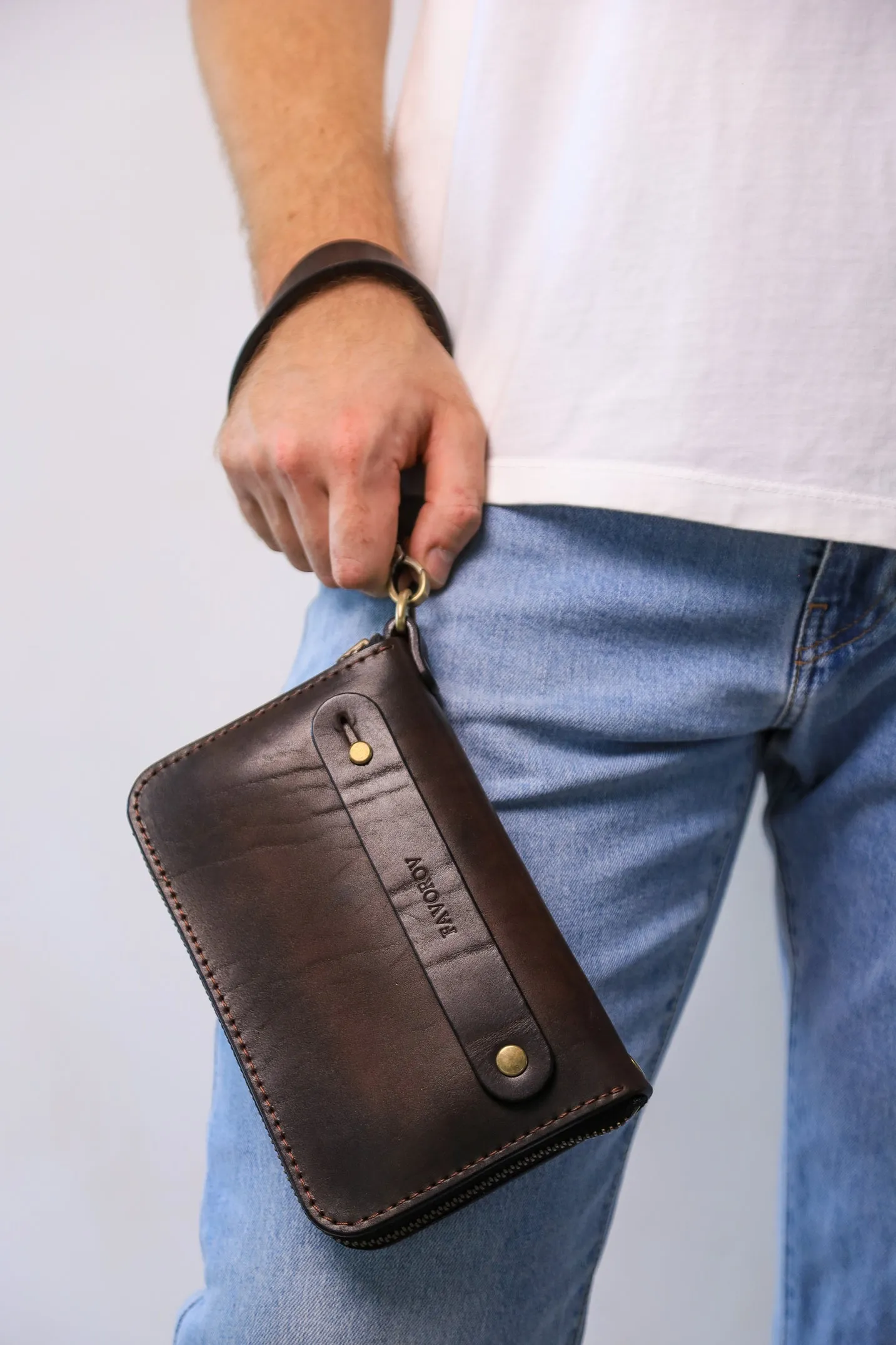 Personalized Leather Clutch, Full Grain Leather Clutch, Brown men's leather wallet, Zipped wallet, Wrist Bag, Men's purse, Father's gift