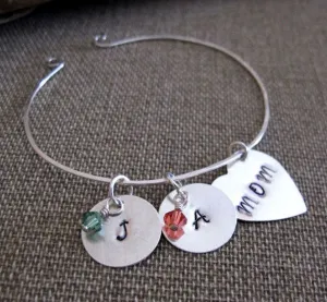 Personalized Mom Bangle Bracelet - Hearts Charm Bracelet