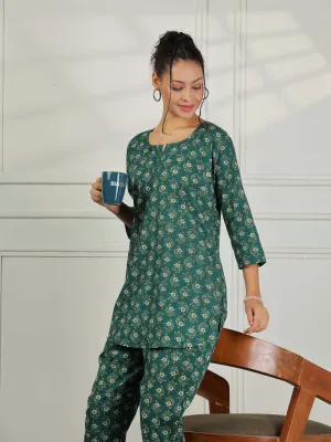 Pine Green Cotton Pyjama Set for Women Cozy and Breathable Sleepwear