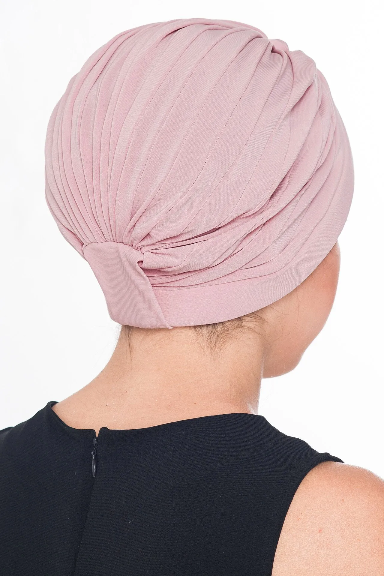 Pleated W Pattern Turban