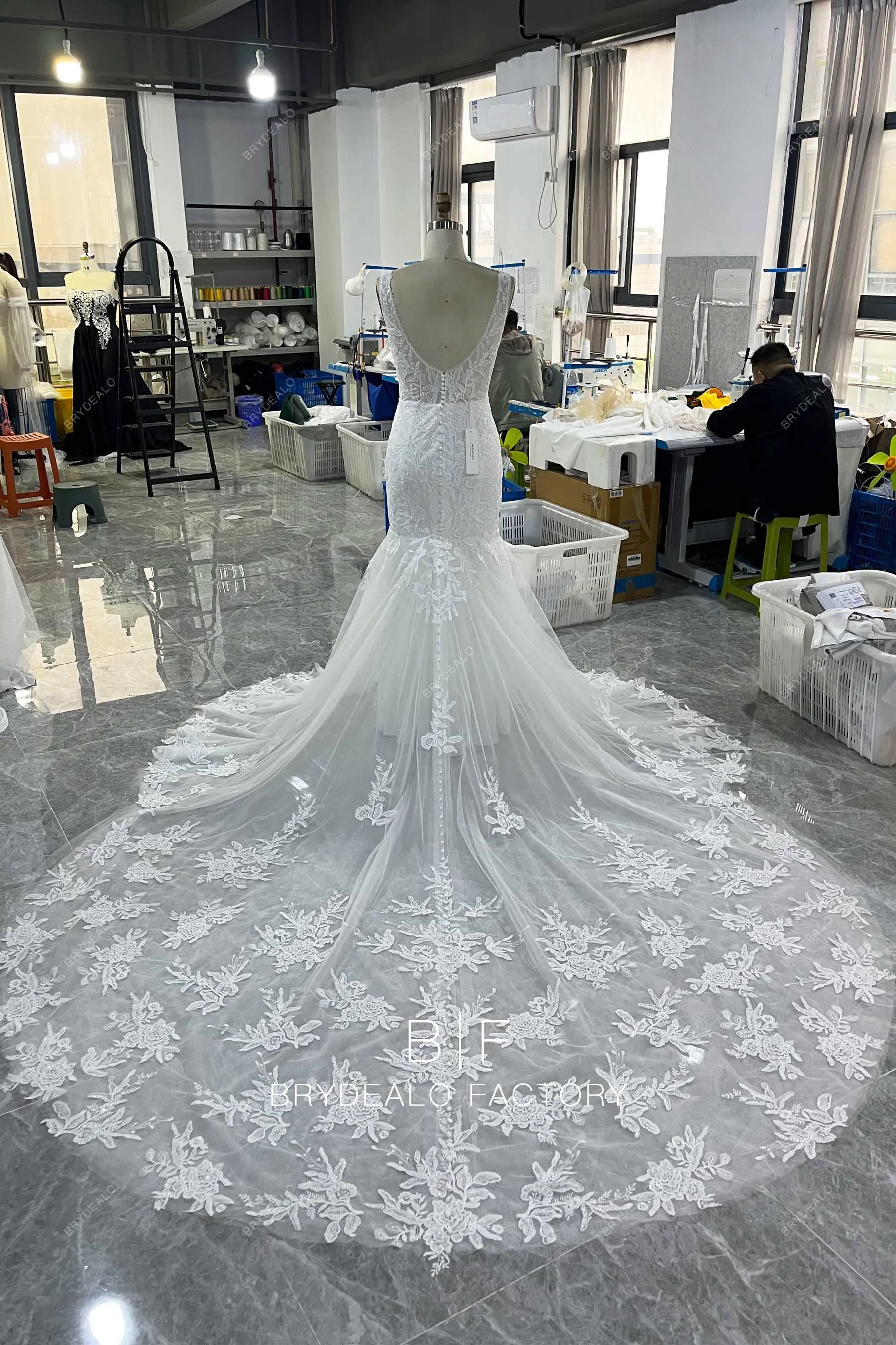 Plunging Neck Sleeveless Designer Lace Trumpet Garden Wedding Dress