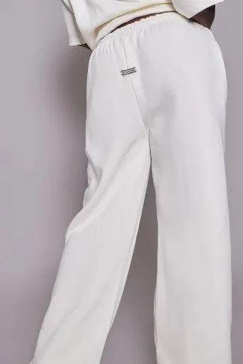 Plus Cream Badge Detail Mid Rise Wide Leg Joggers