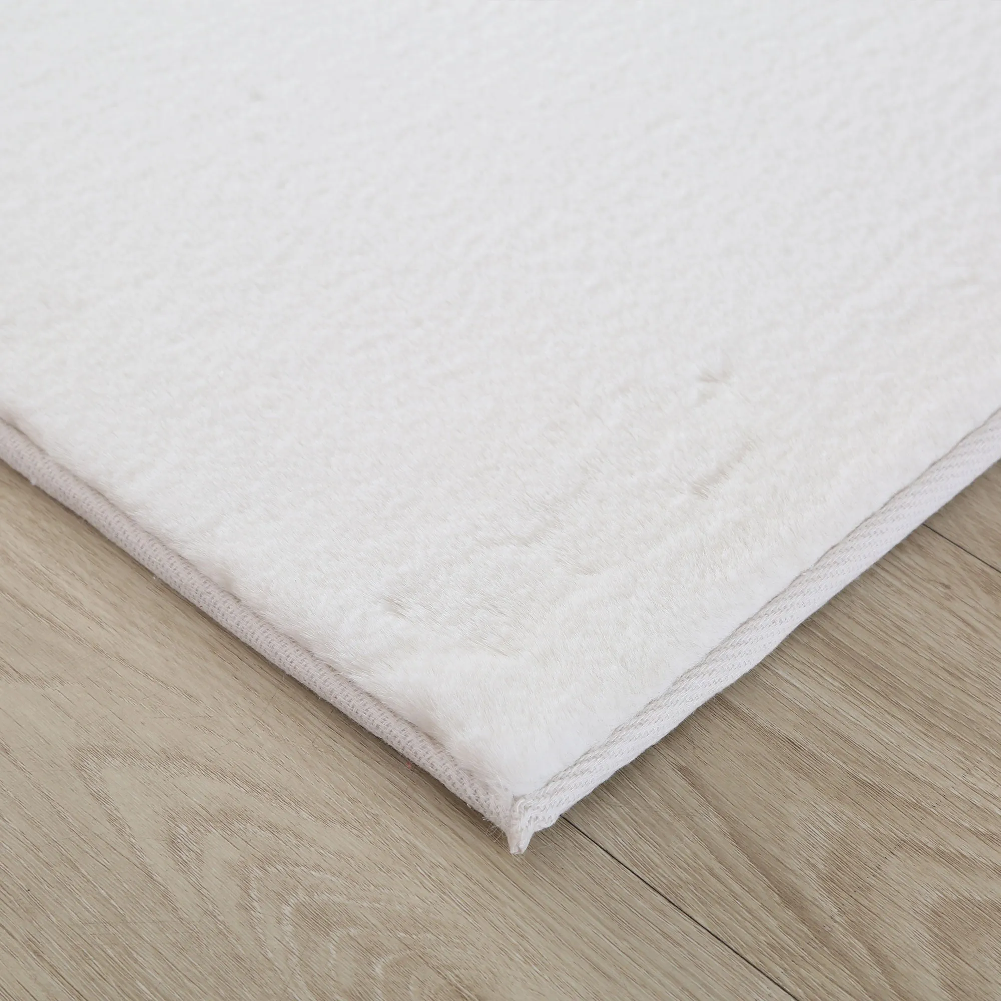 Plush Faux Fur White Rug