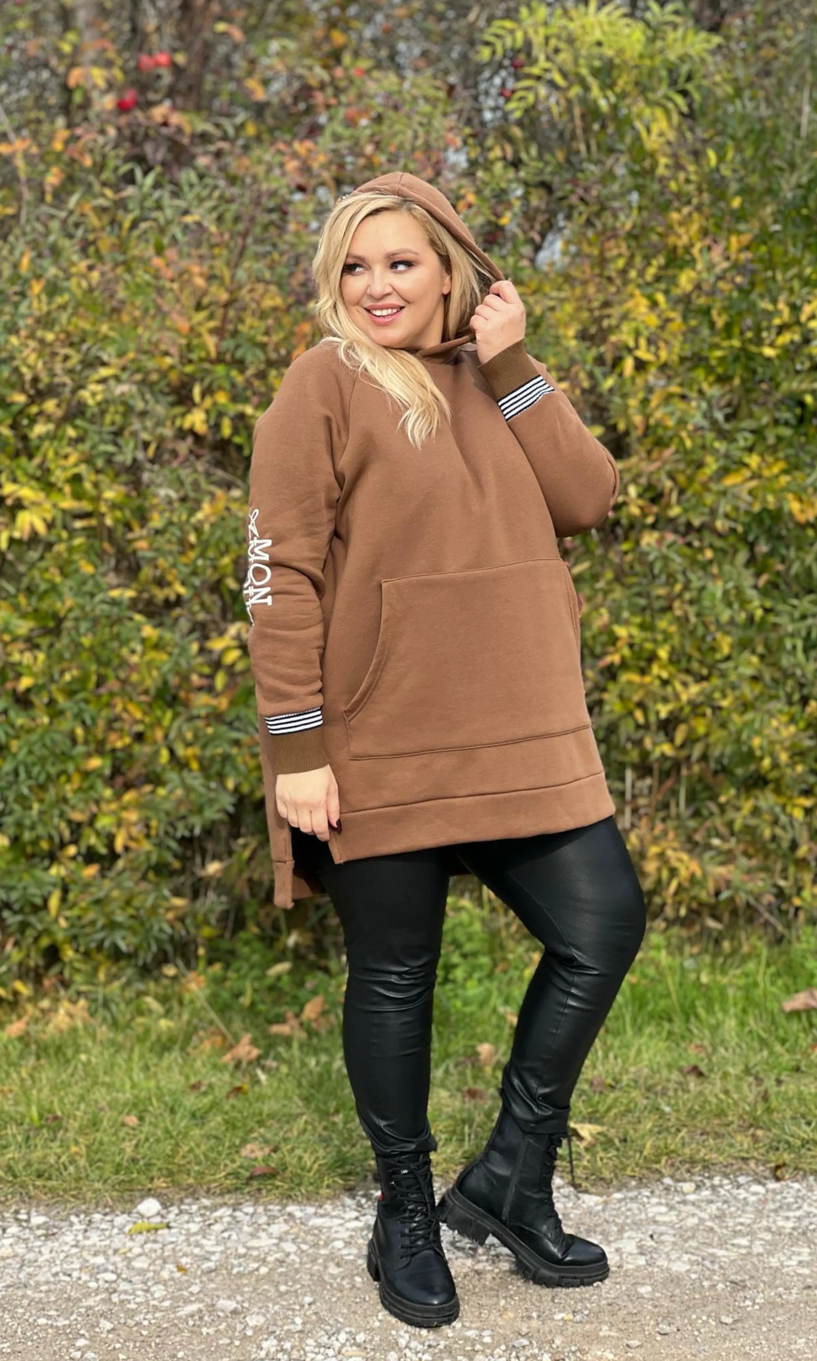 PLUSSIZE Trui Bruin