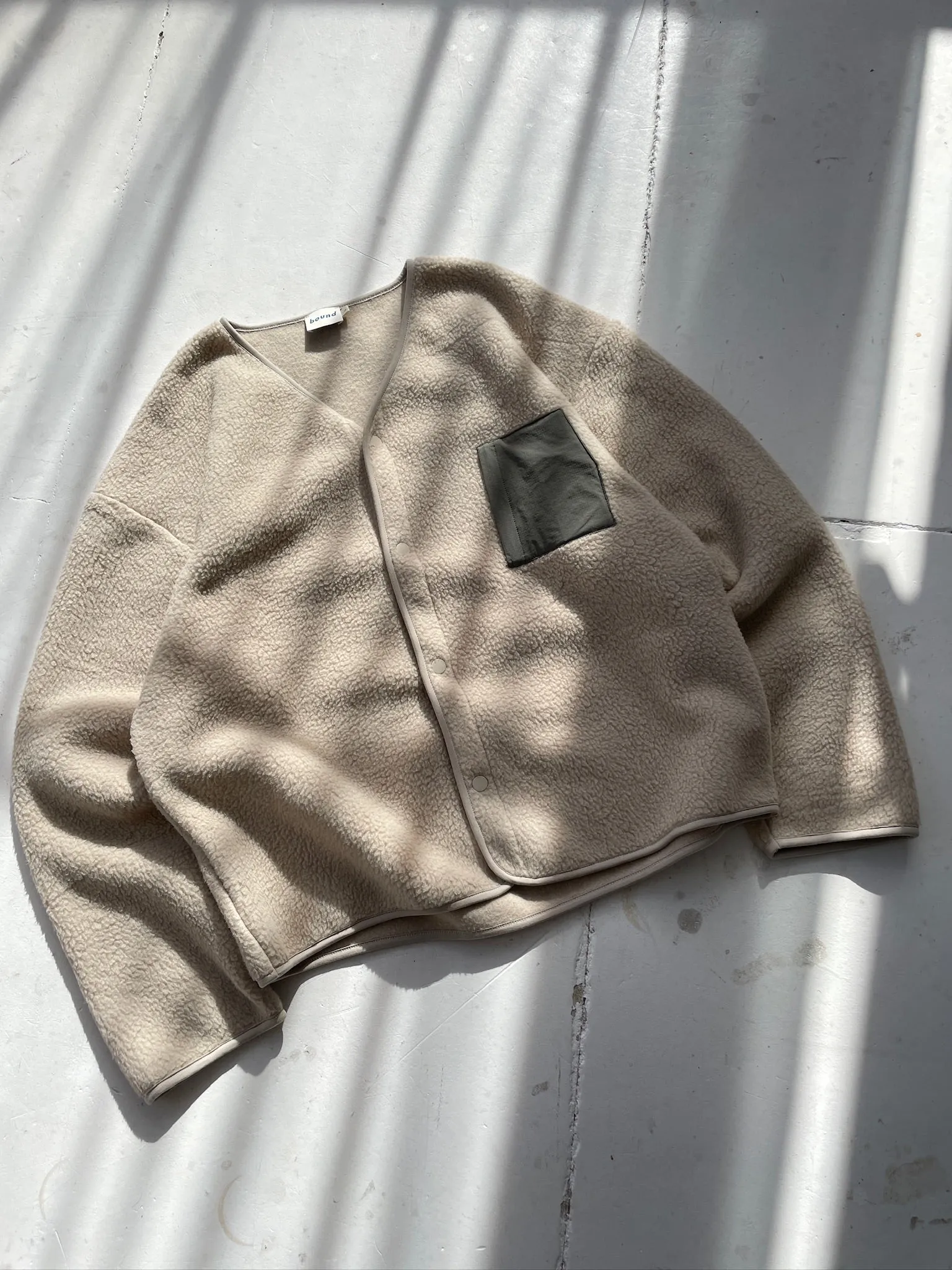 POCKET FLEECE CARDIGAN - SAND