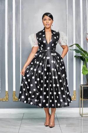 POLKA DOT PRINT WRAP AROUND FLOWER SLEEVES DRESS (BLACK/WHITE)