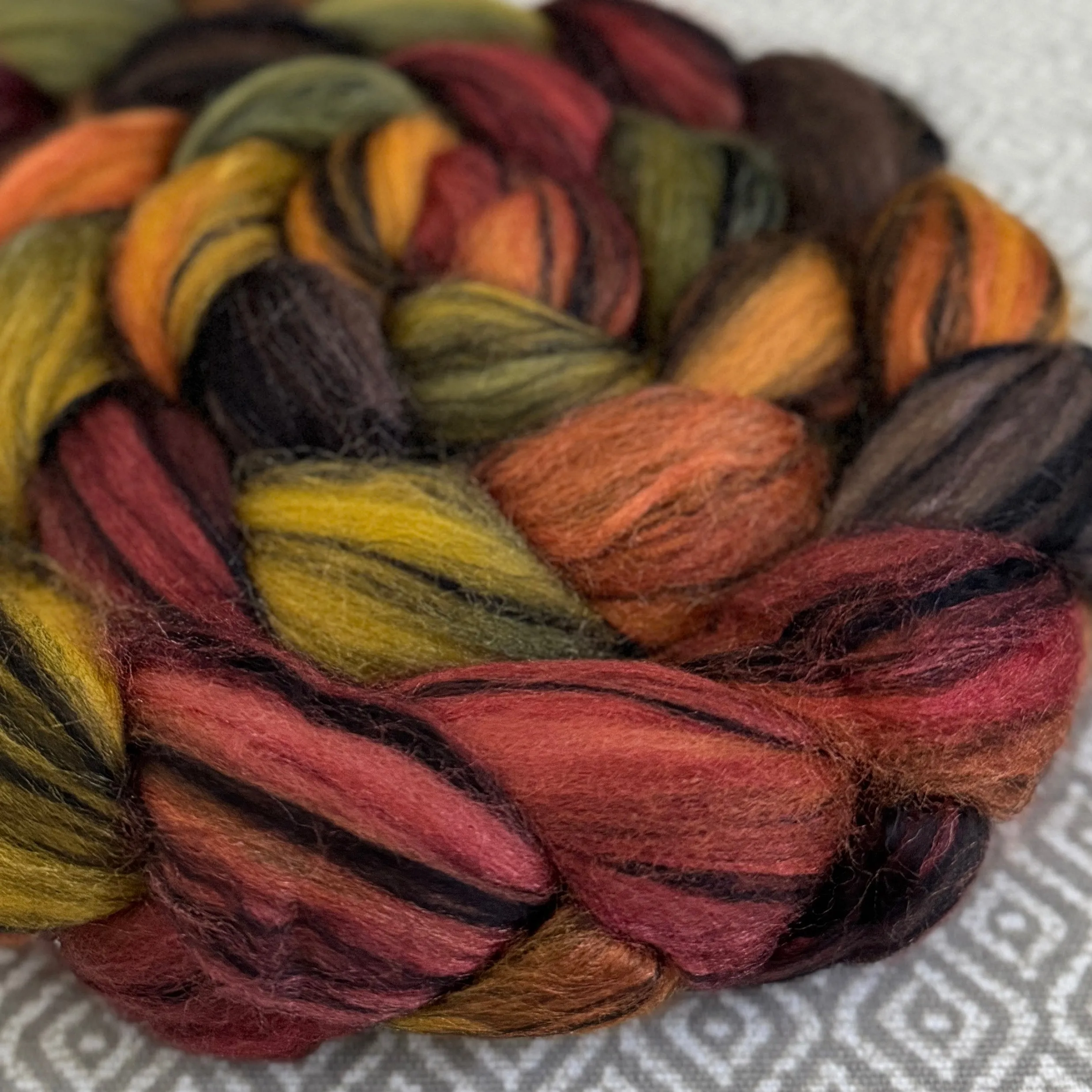 Polwarth Black Bamboo Silk Roving - Autumn Leaves