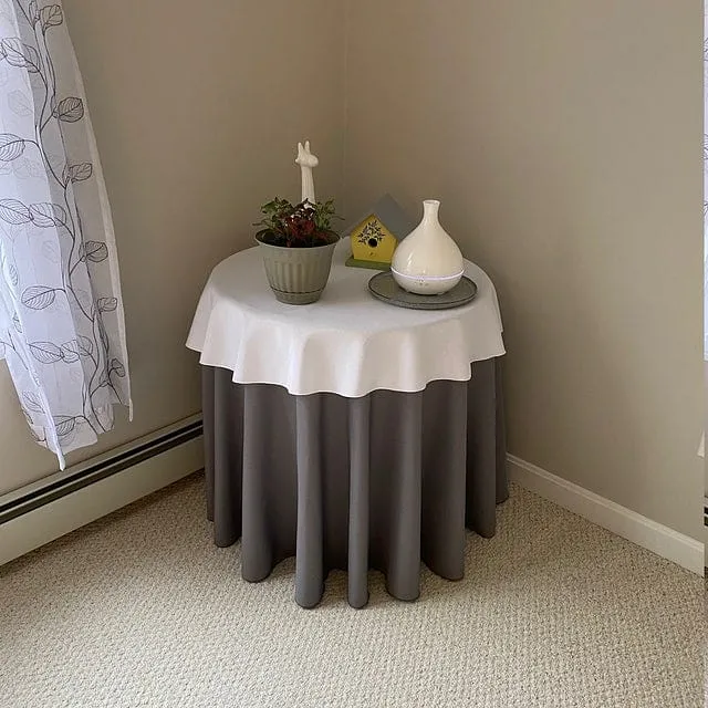 Poly Premier Round Tablecloth