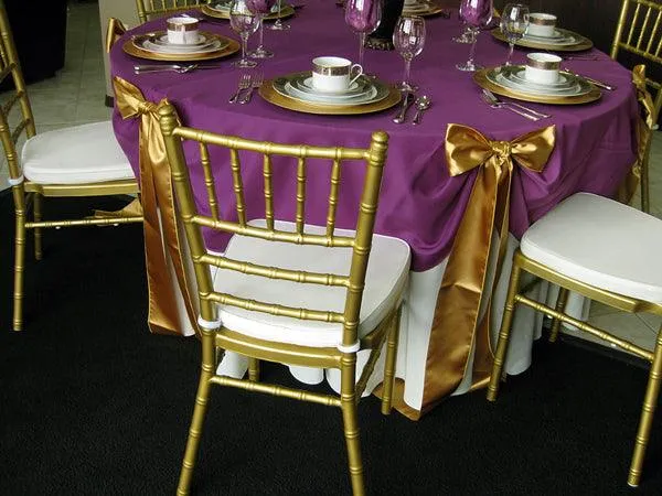 Poly Premier Round Tablecloth