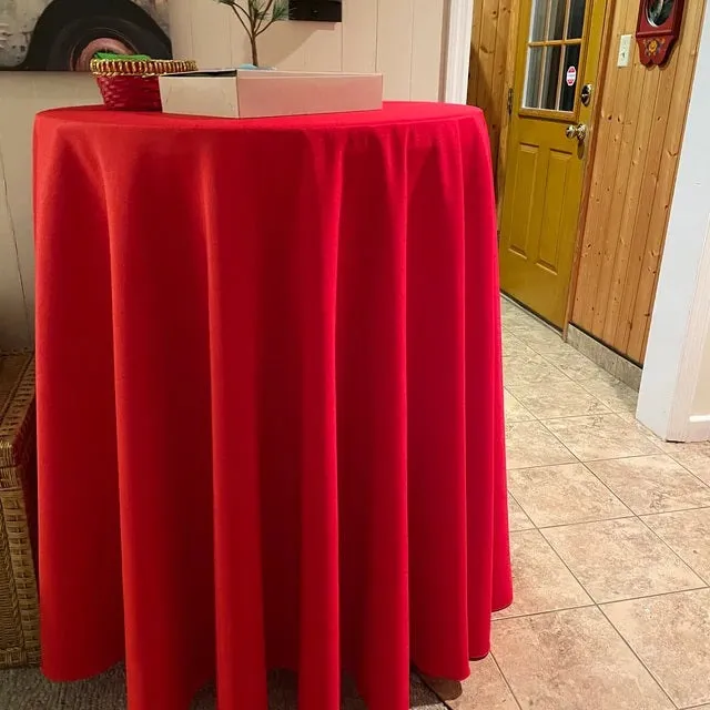 Poly Premier Round Tablecloth