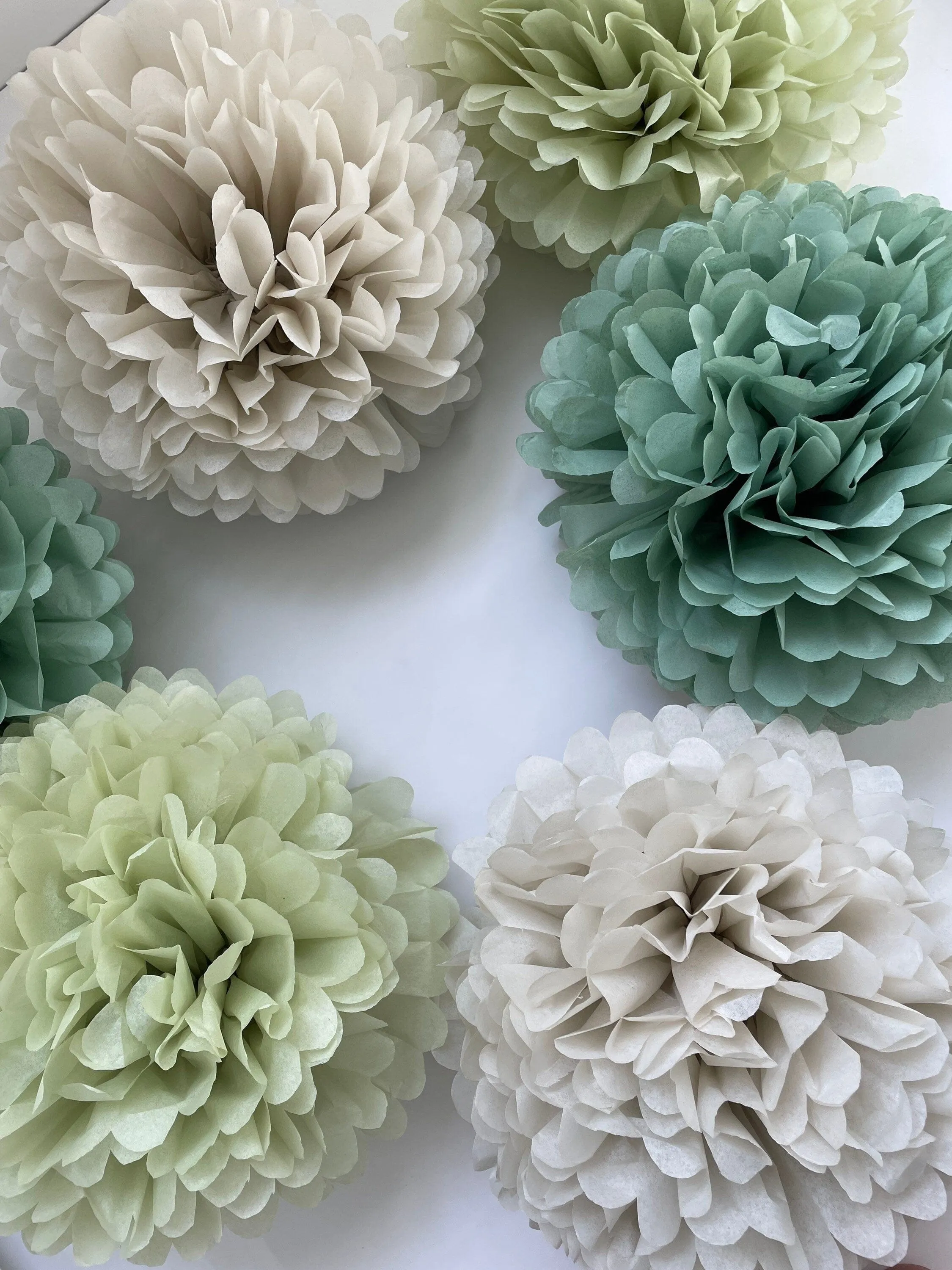 Pom pom set of 16 | sage green Tissue paper pom poms | dusty green Paper flowers | Wedding decor | cream and green party decor