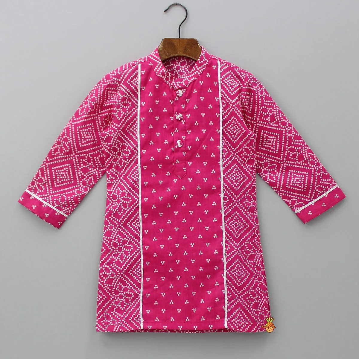 Pre Order: Pink Bandhani Printed Kurta And Pyjama