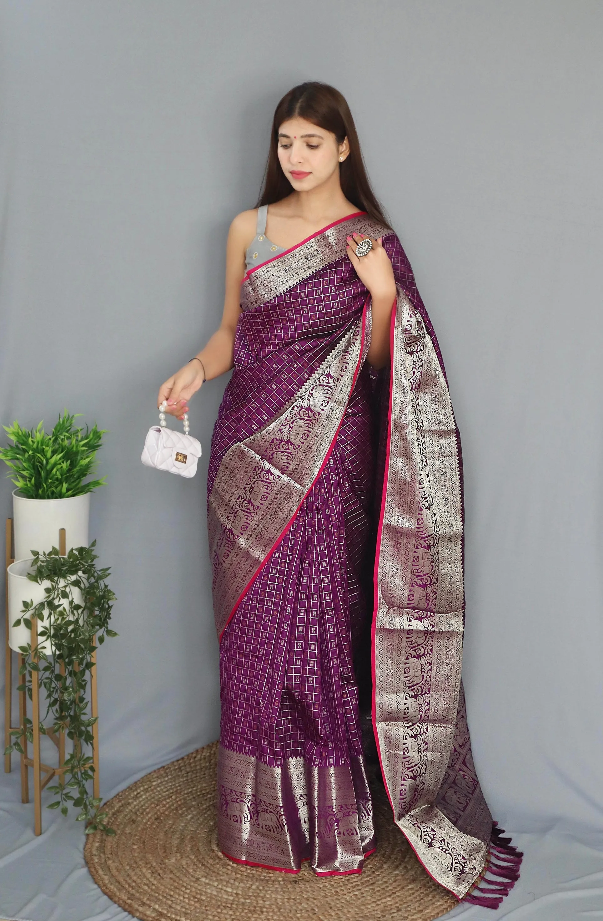 Purple Saree in Soft Silk With Blouse Material