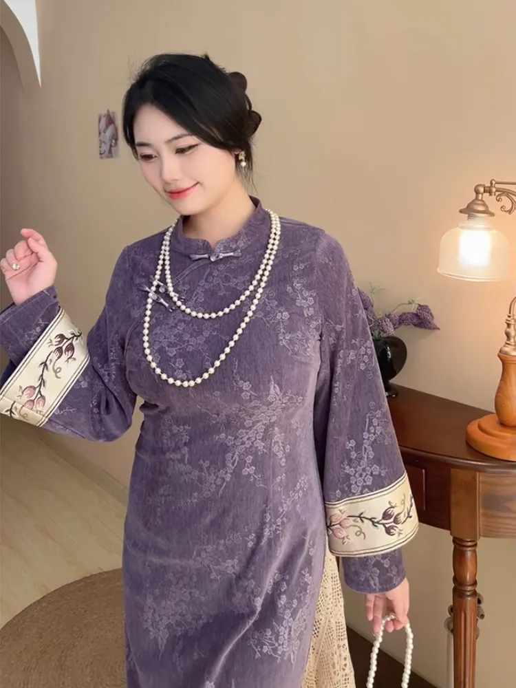 Qiezi 茄子 Aubergine 1920s Inspired Plus Size Long Sleeve Winter Qipao