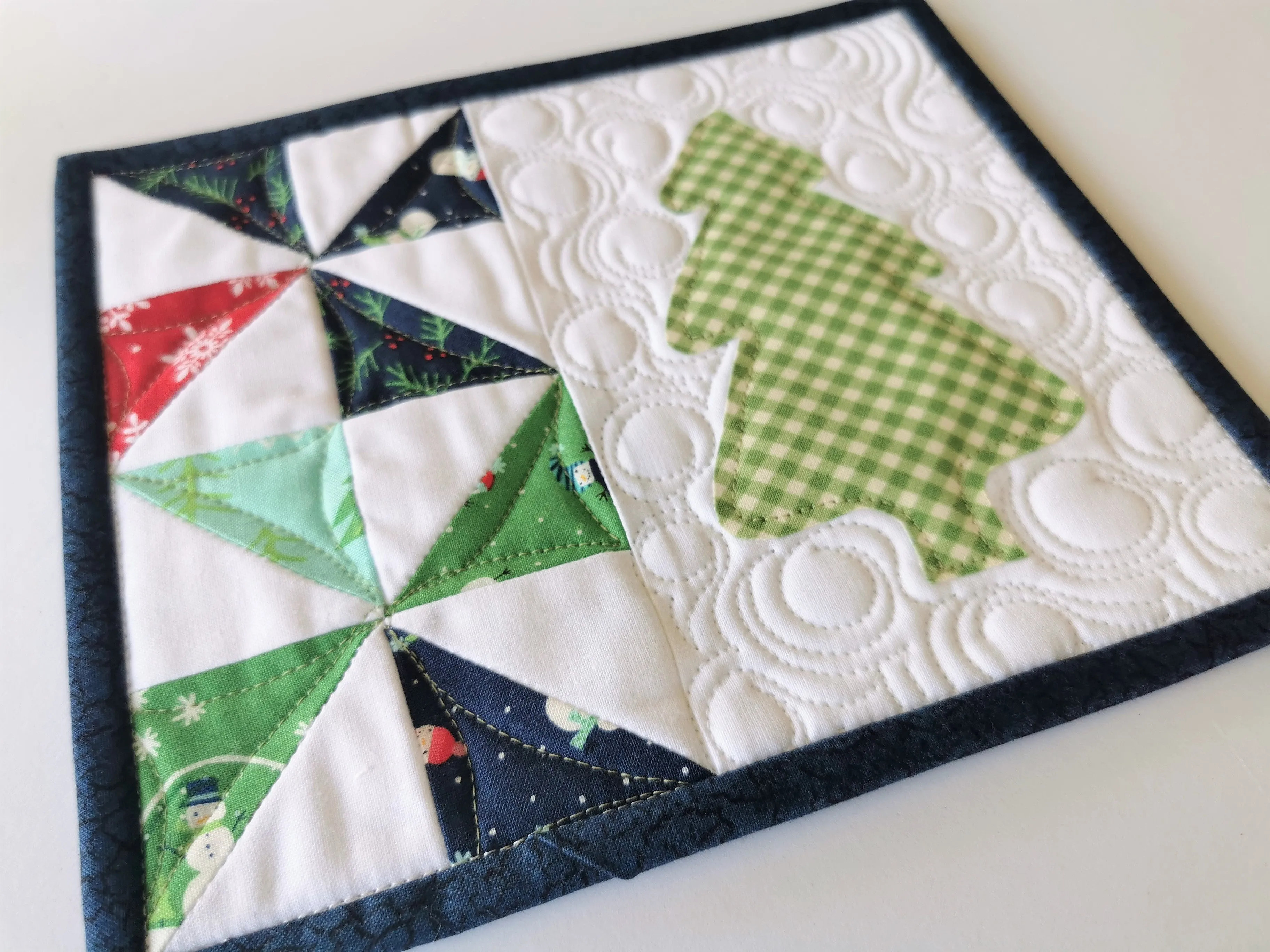 Quilted Mug Rug, Mini Christmas Tree Quilt