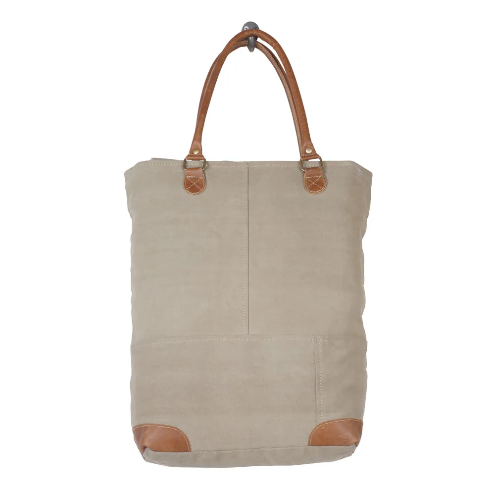 Quirky hues Tote Bag