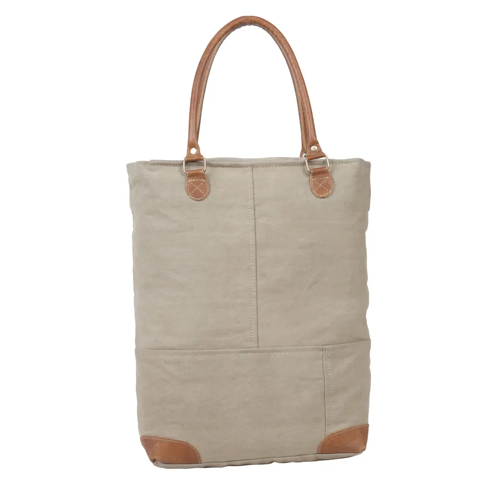 Quirky hues Tote Bag