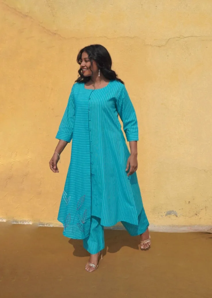 "Striped Splendor: Plus-Size Kurta & Bottom Sets for Effortless Elegance"