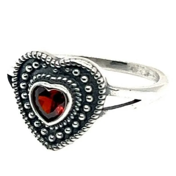 R4 Red Center Heart Ring