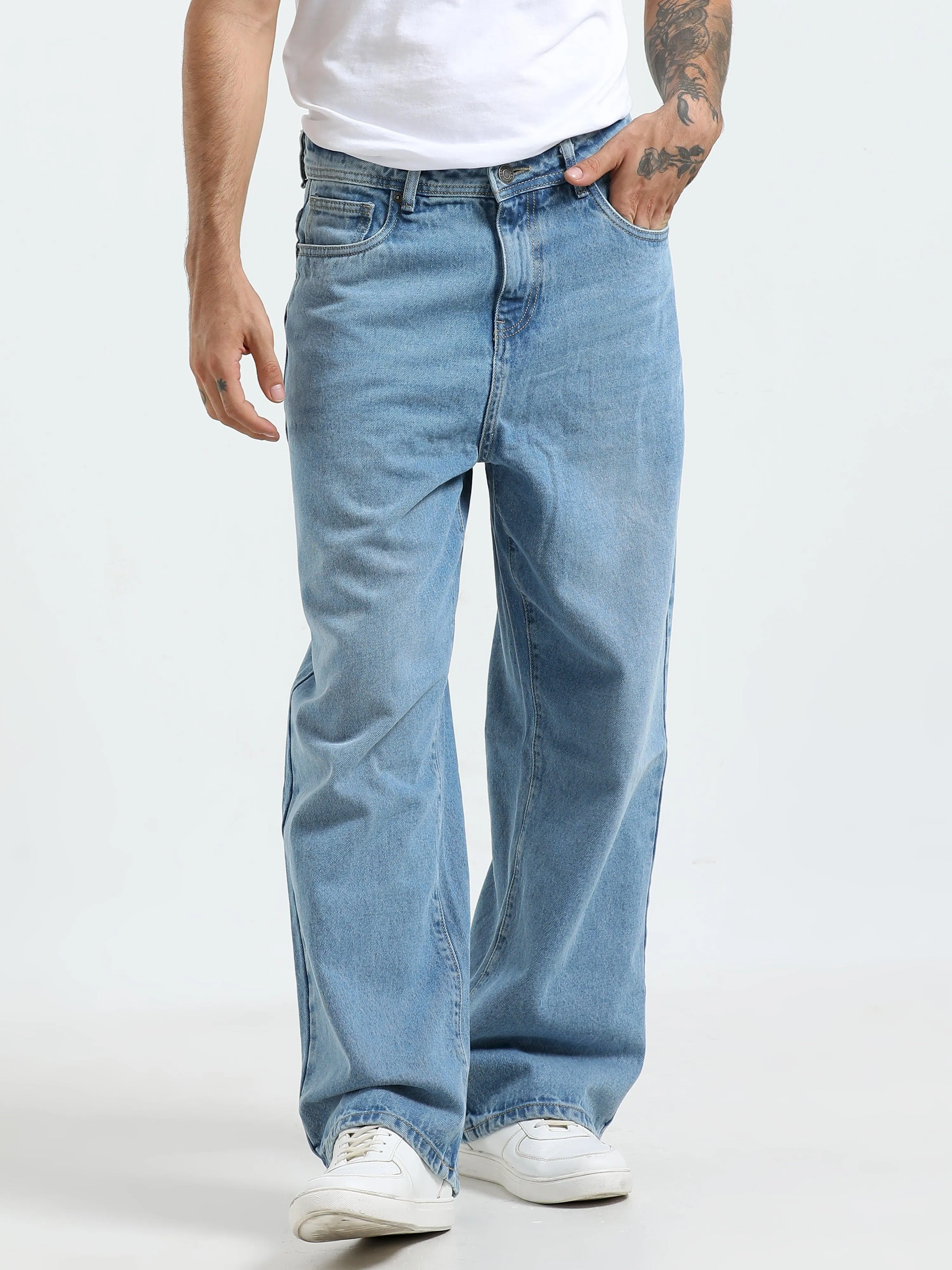 Rattled Loose Fit Jeans - Blue