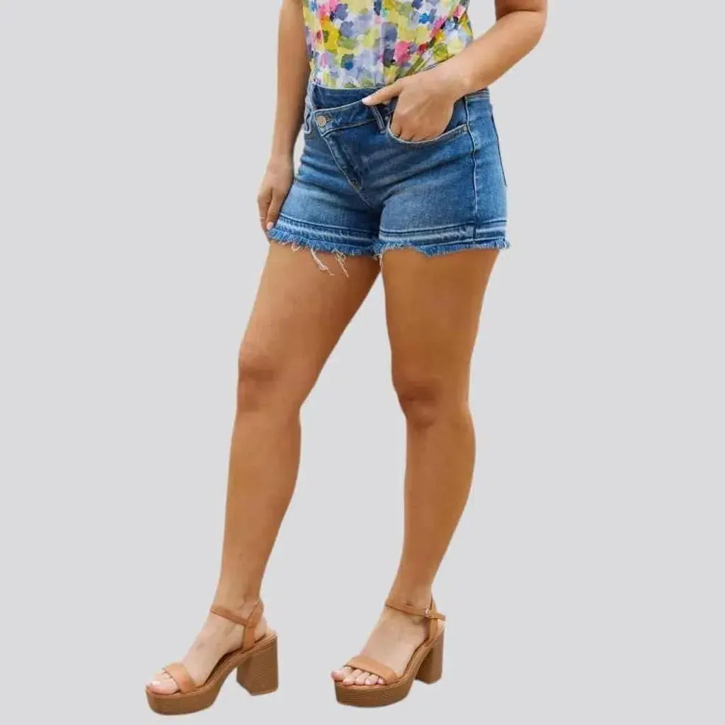 Raw-hem vintage denim shorts for women