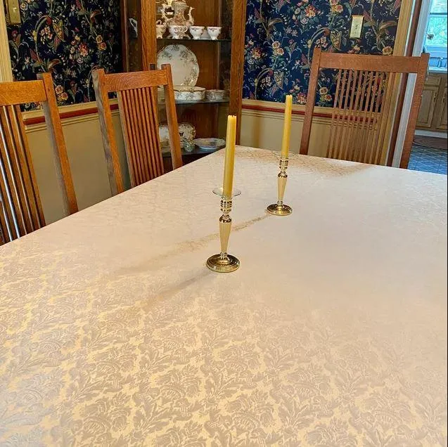 Rectangular Saxony Damask Tablecloth