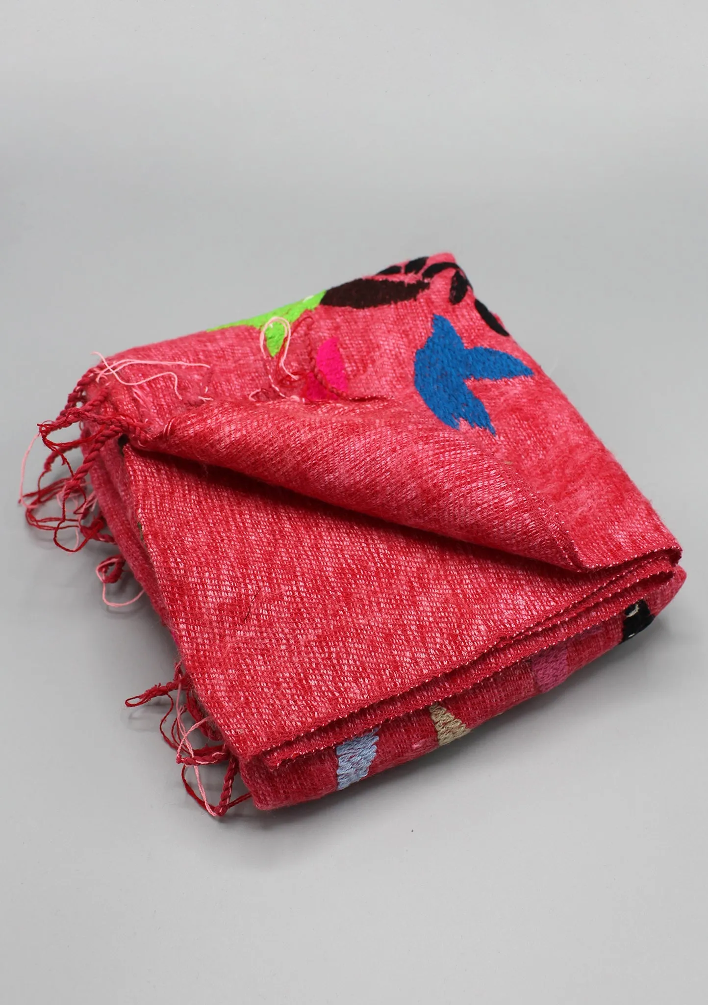 Red Arctic Antartica Birds Embroidery Woolen Shawl