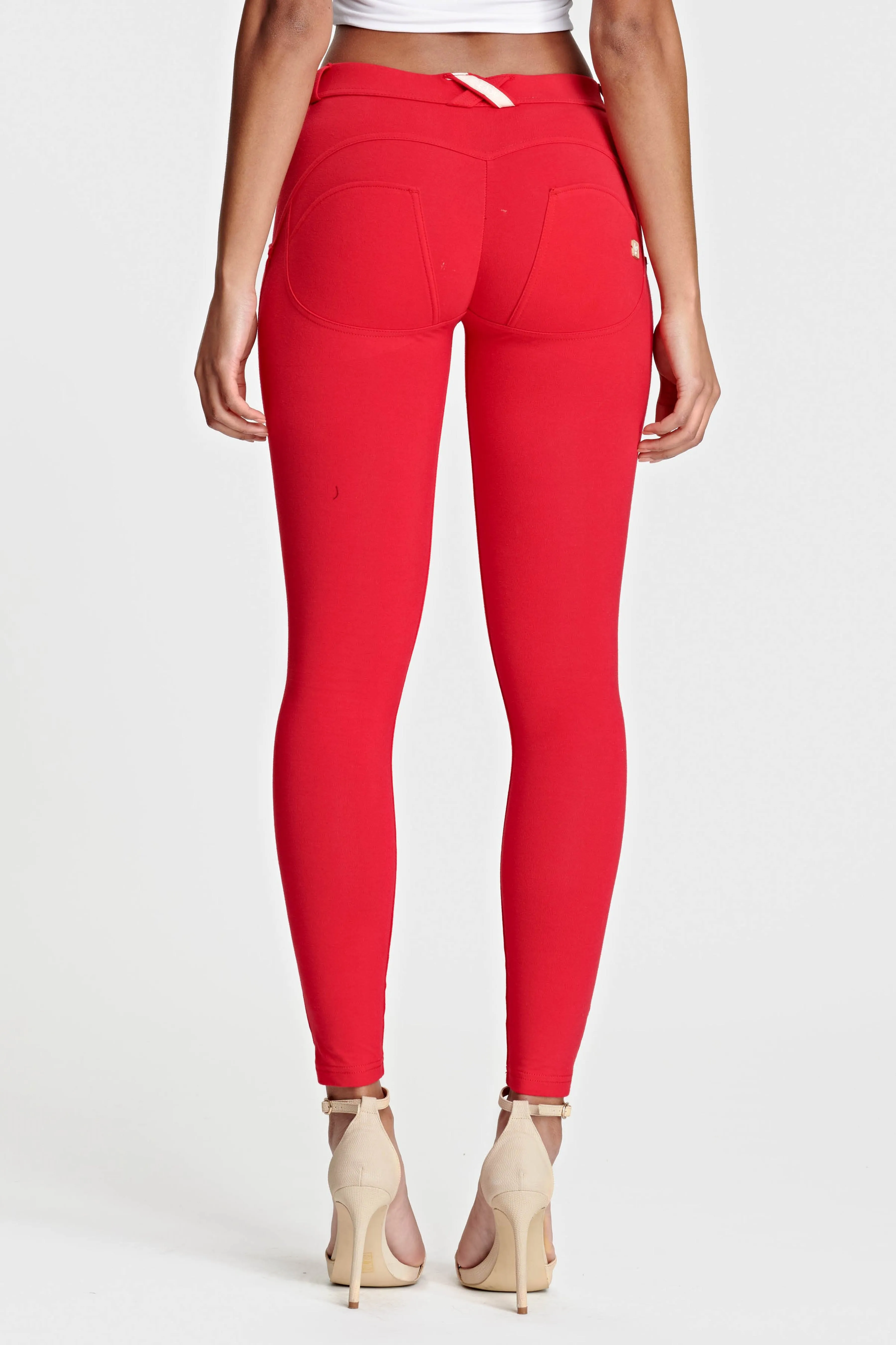 Red Cotton Mid-Rise Full-Length Pants