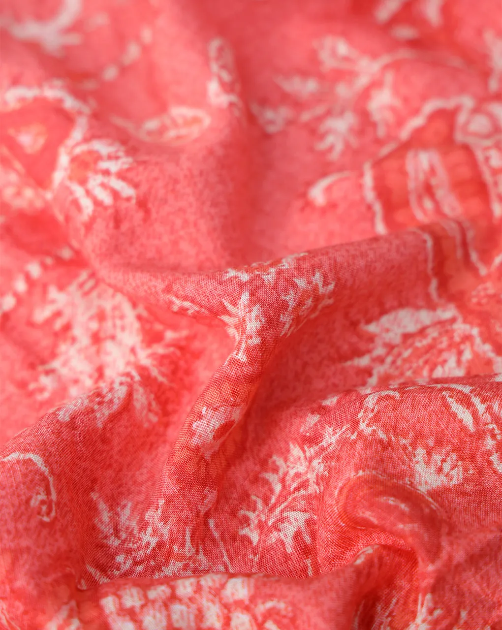 RED FLORAL DESIGN PRINTED RAYON FABRIC