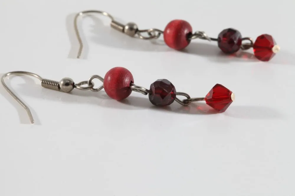 Red garnet dangle earrings