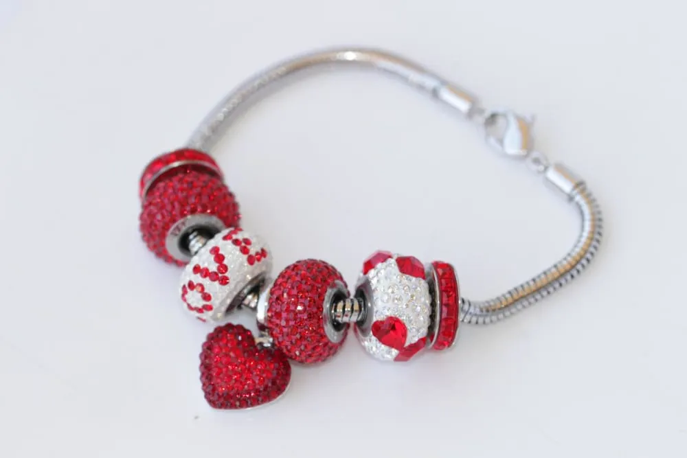 RED HEART BRACELET