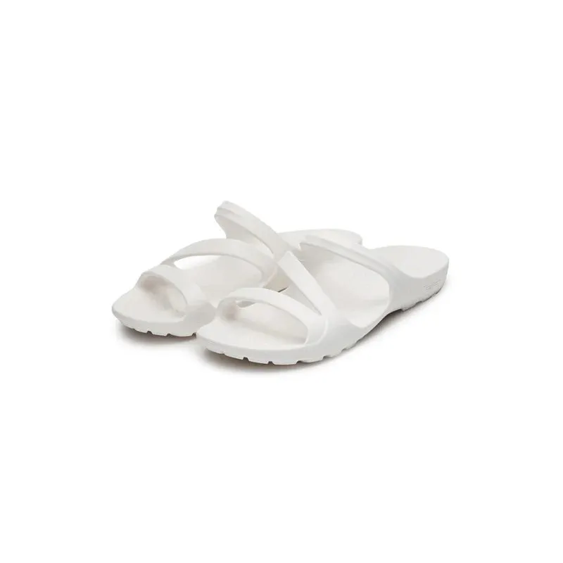 RedTape Women White Solid Sunnies Sliders