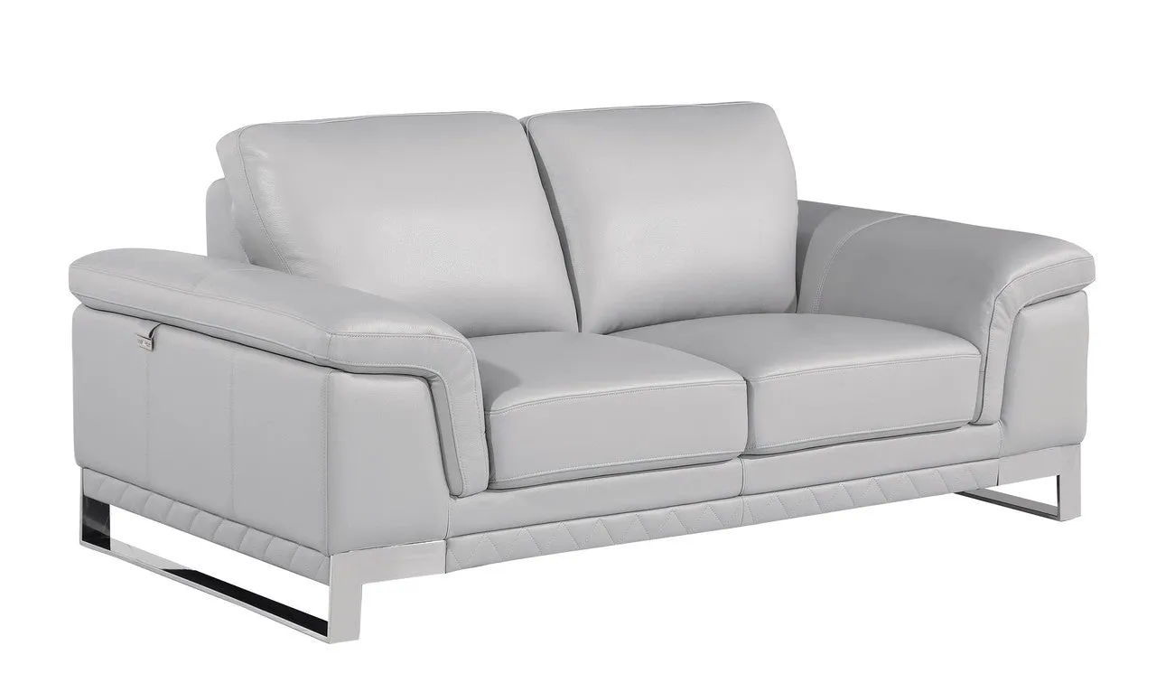 Regal Eleganza Loveseat