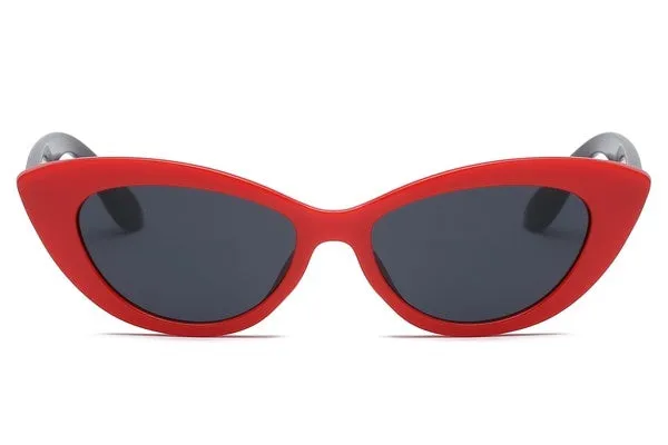 Retro Cat Eye Sunglasses in Red & Black