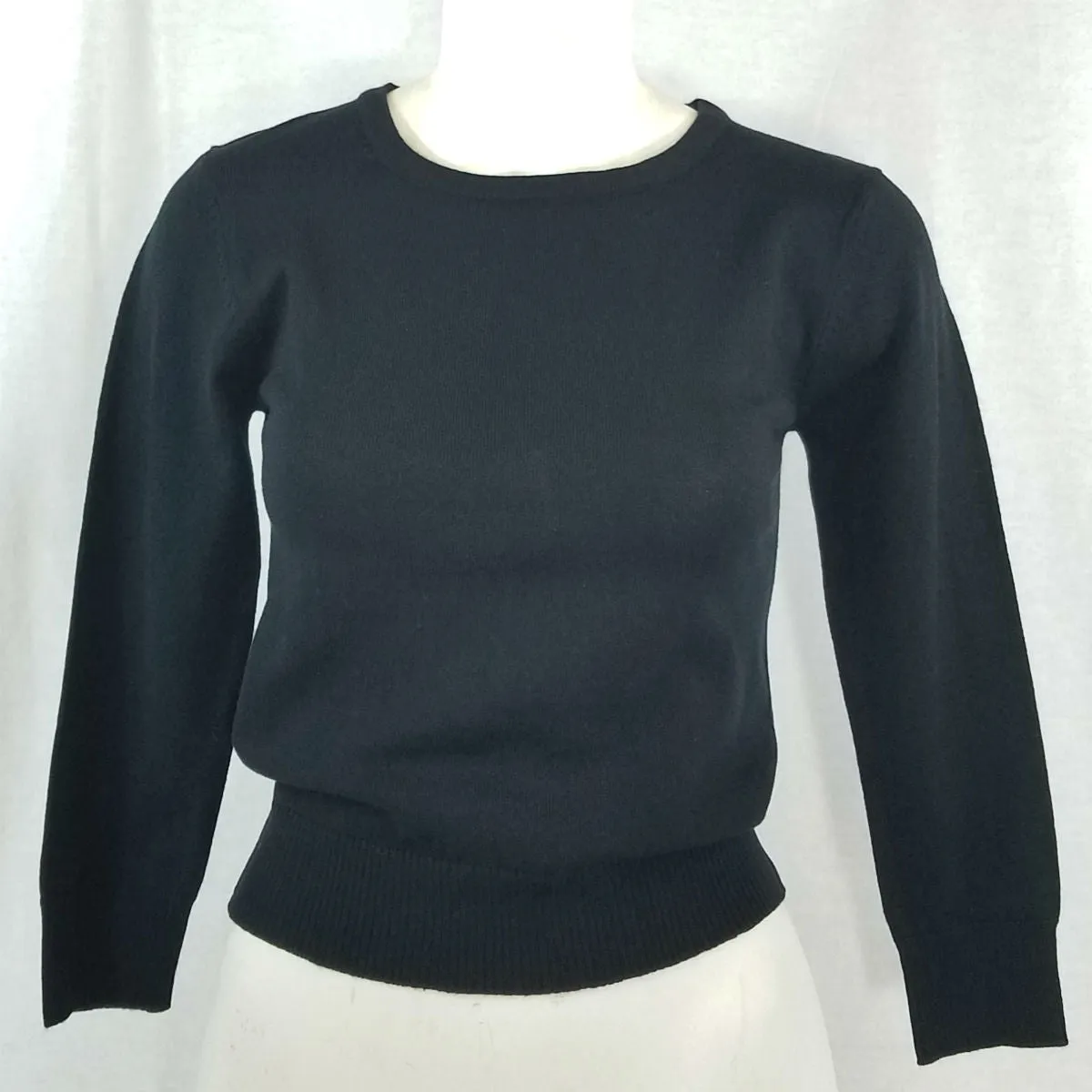 Retro Crew Neck Sweater - Black