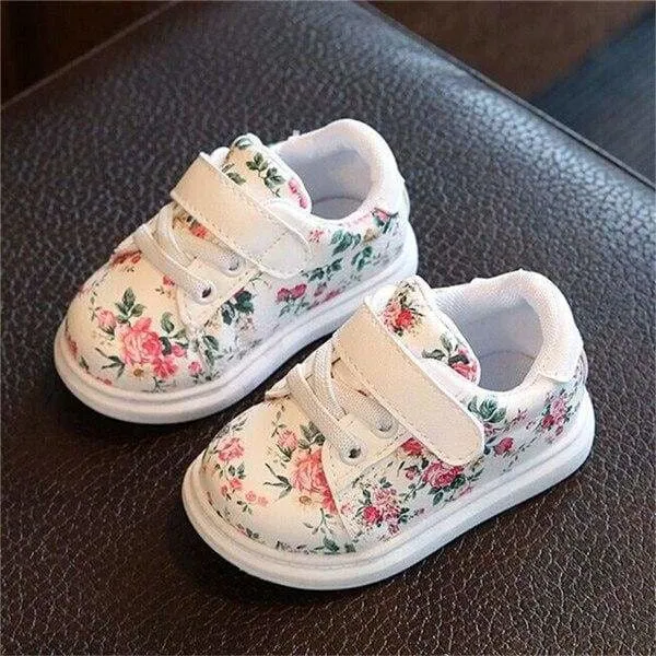 Retro Hip Floral Sneaker