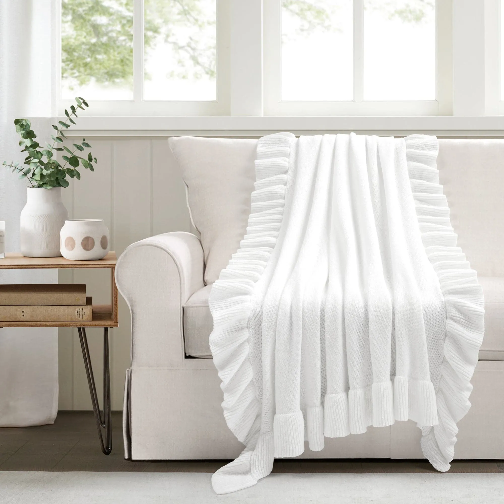 Reyna Soft Knitted Ruffle Throw Blanket