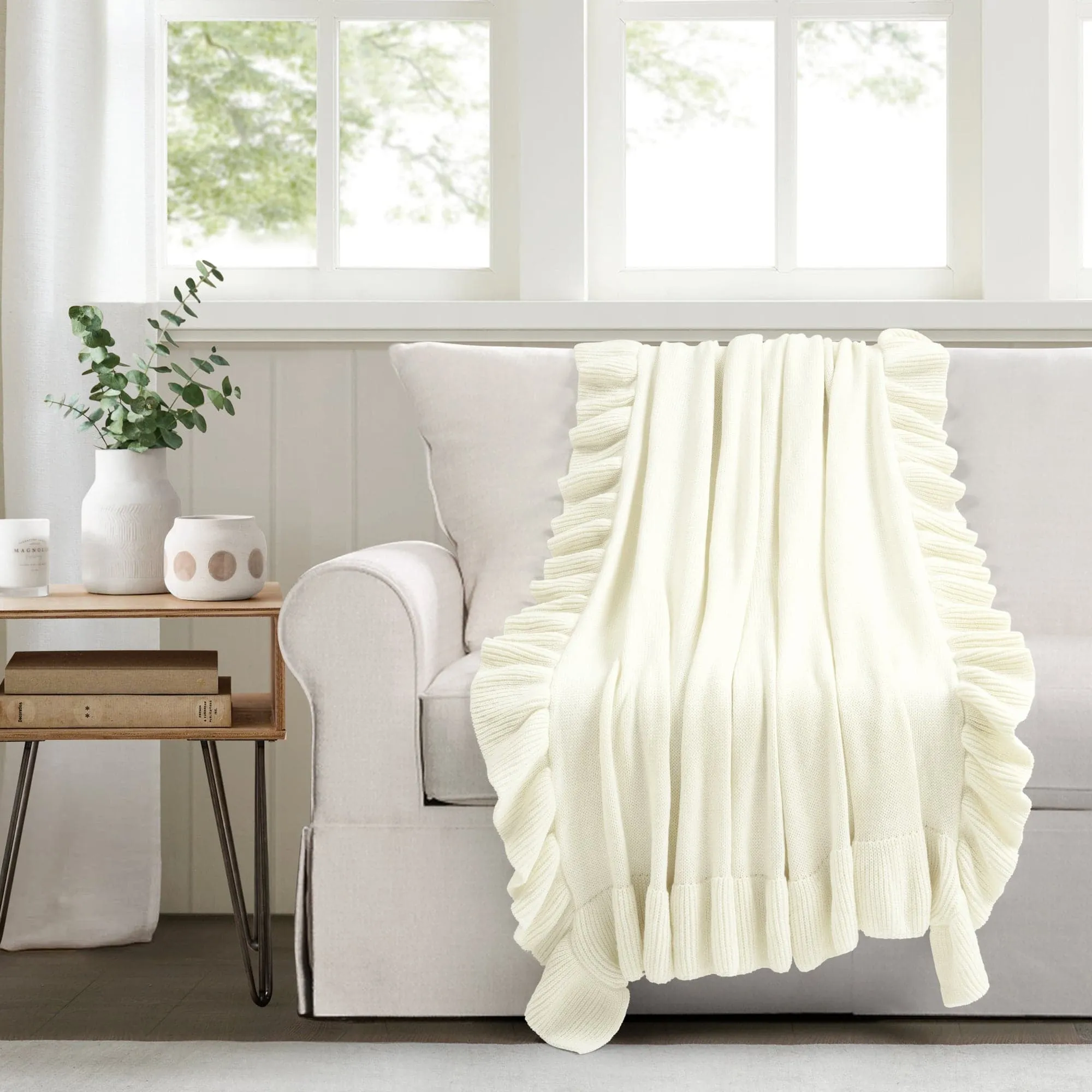 Reyna Soft Knitted Ruffle Throw Blanket