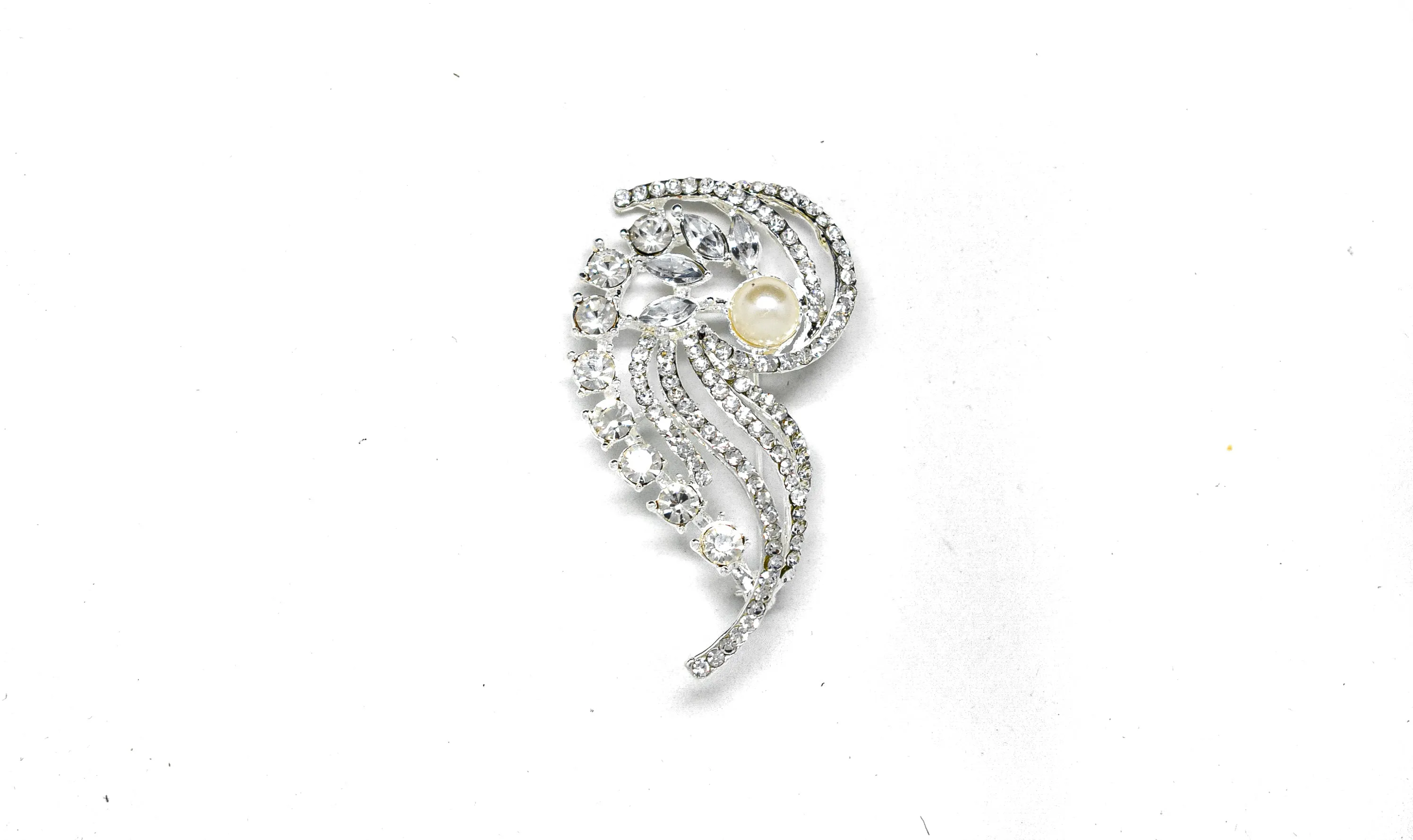 Rhinestone Pin Brooch with Pearl 3"x 2.50" - 1 Piece