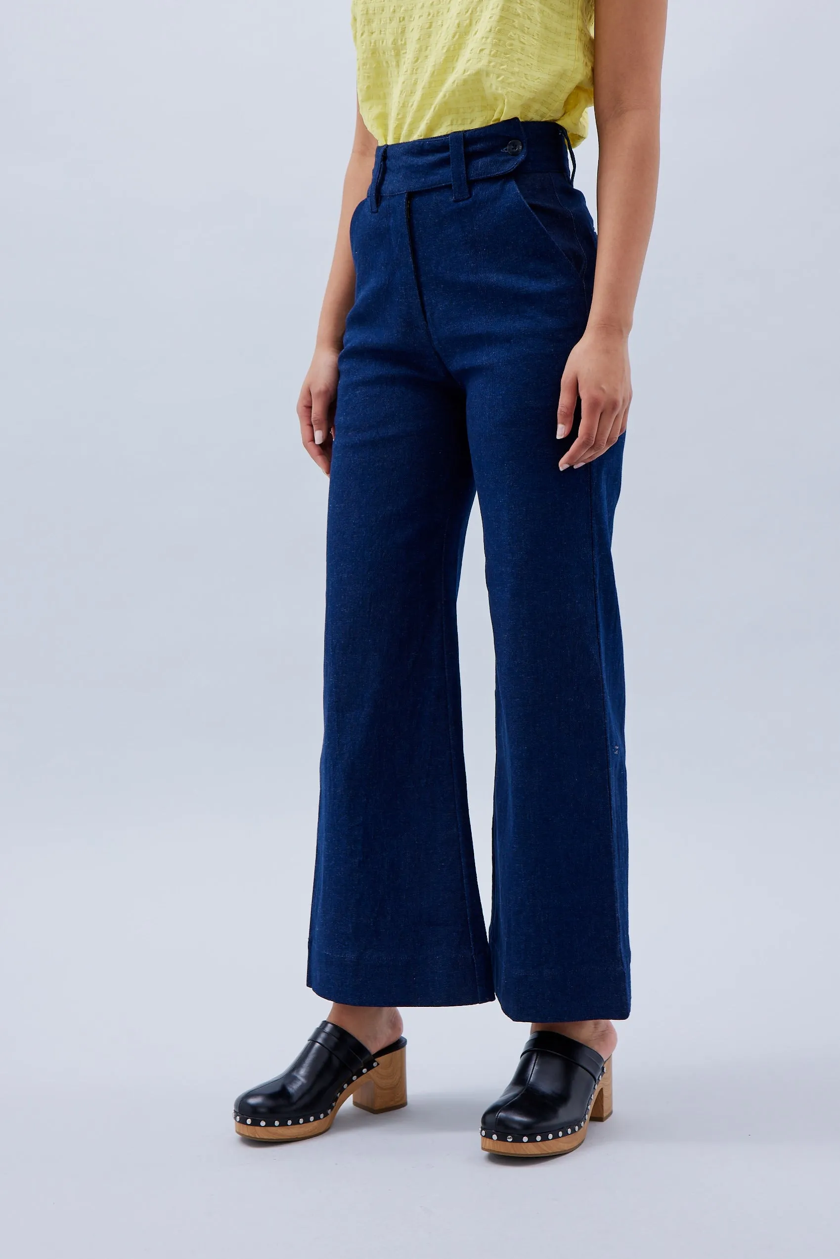 Rib Cage Manhattan Pant in Blue