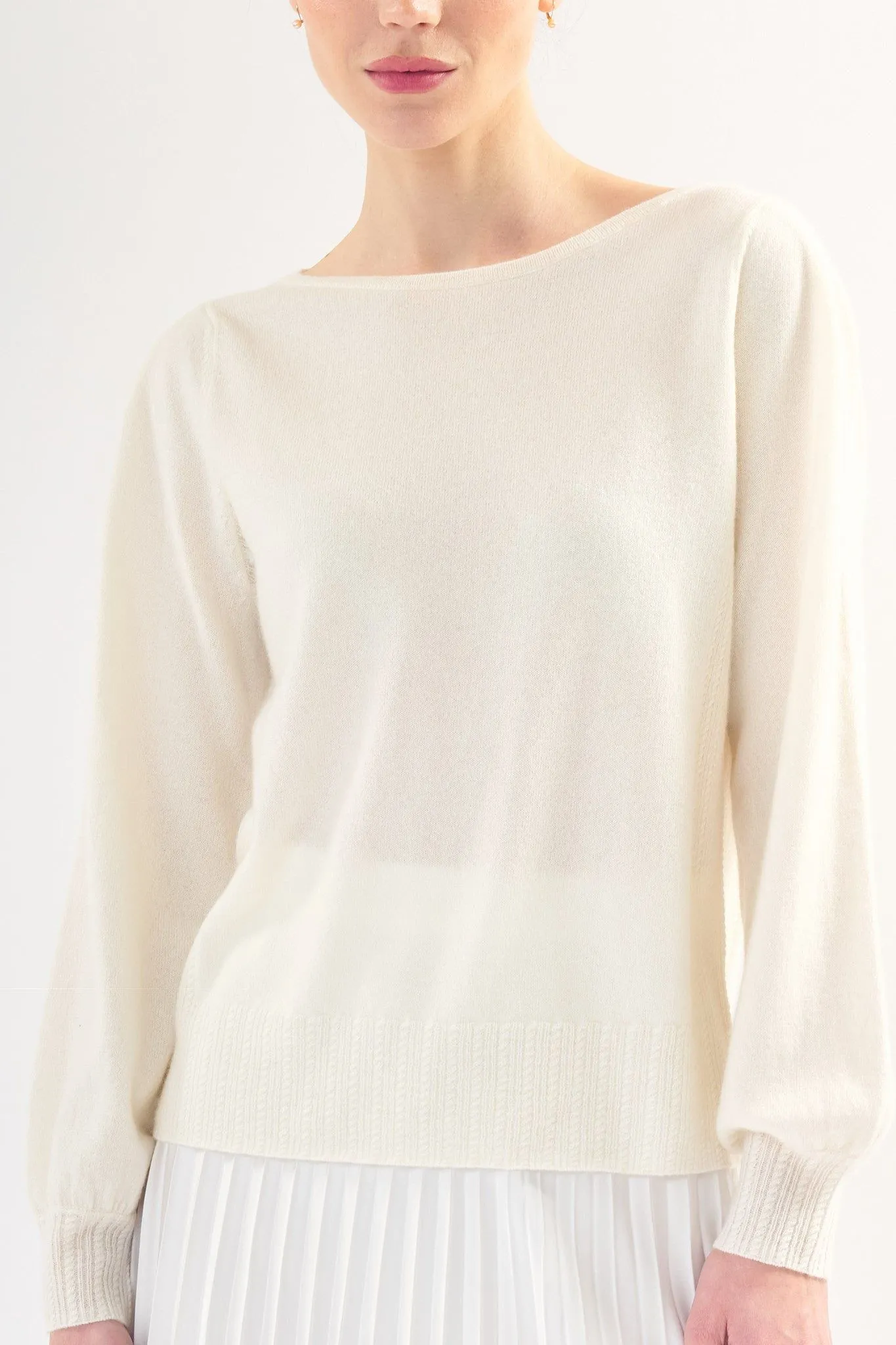 Robertson Madison 100% Cashmere Wide Shoulder Crewneck CC-260 | Ivory