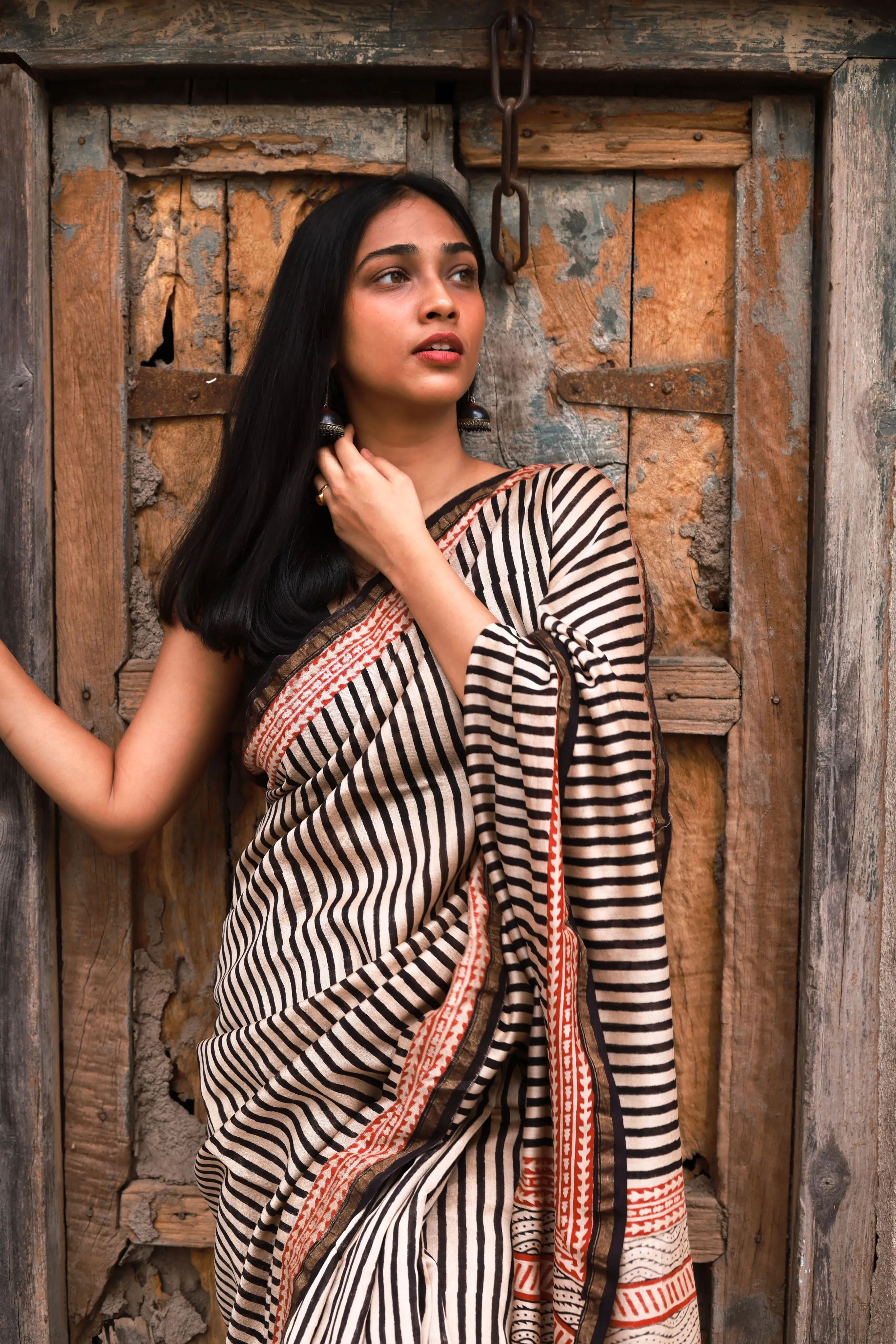 Roheda stripes black Syahi Begar Chanderi Saree