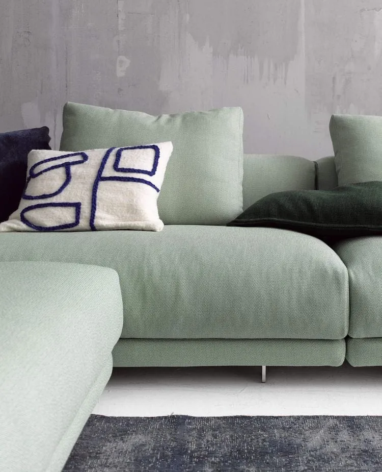 Ronnie Sectional Sofa