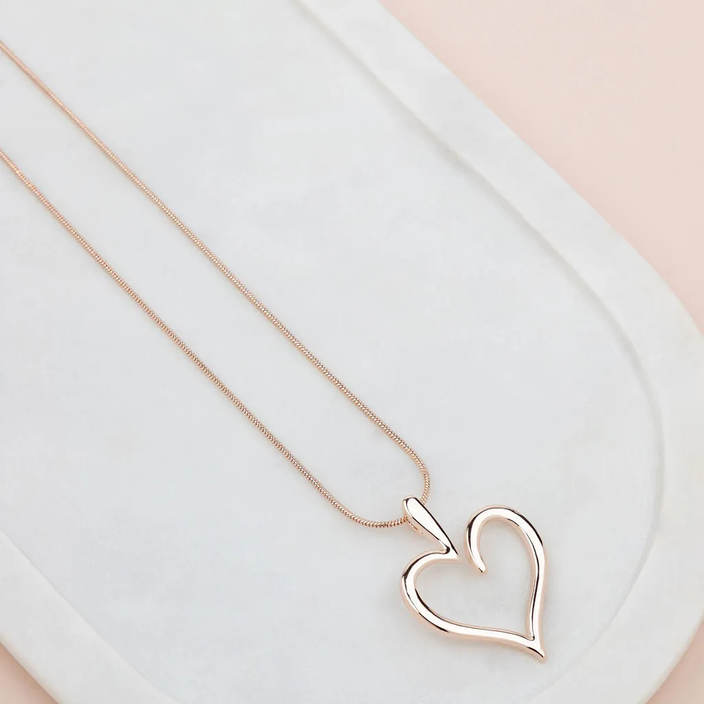 ROSE GOLD FAVORITE HEART NECKLACE**