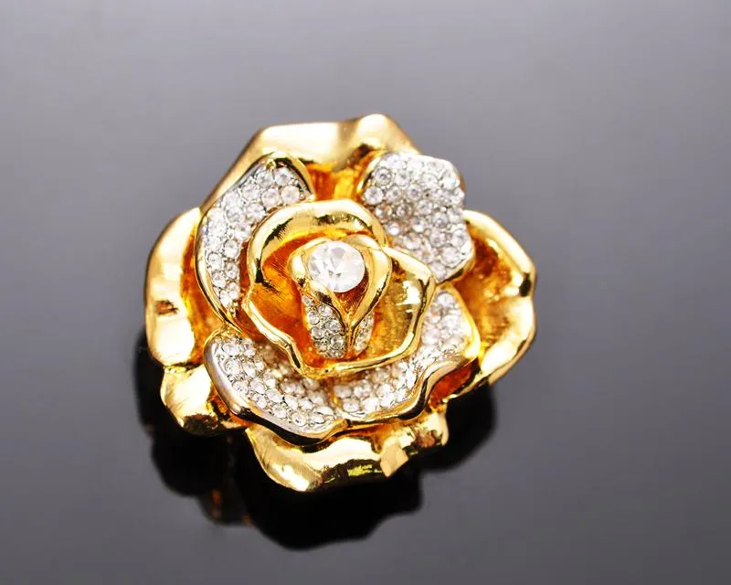 Rose Premium Brooch Pin