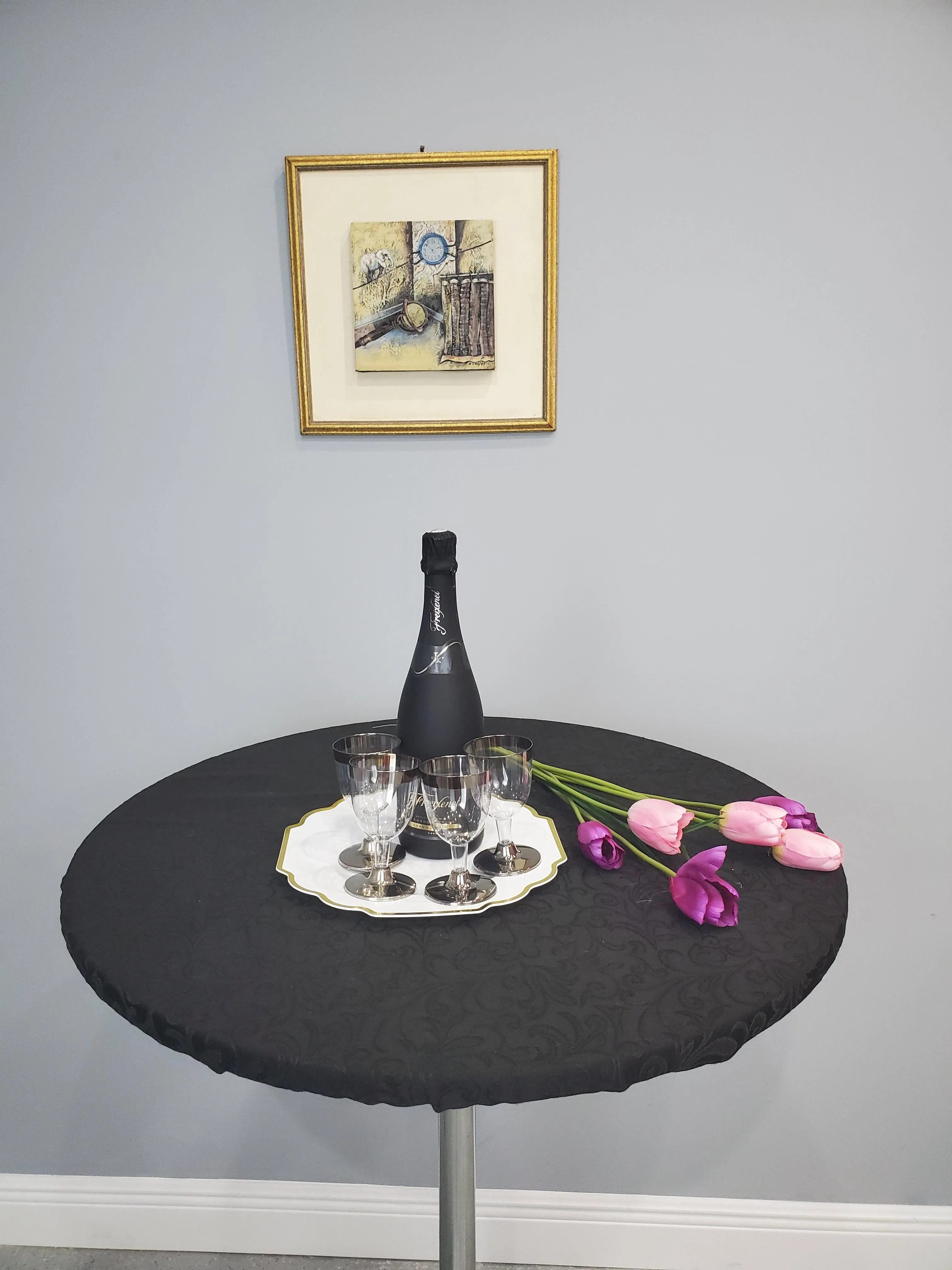 Round Somerset Damask Table Topper With Elastic